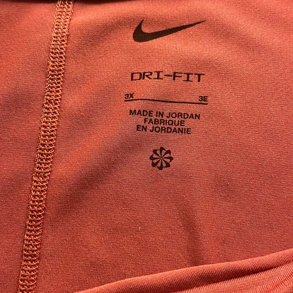5 for $25 Women’s Nike Swoosh Run SS Top Dry Fit Canyon Rust Size 3XL Reflective - Picture 5 of 9
